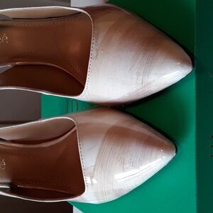 J.Renee' Deondra Beige Multi Colored Patent Pumps